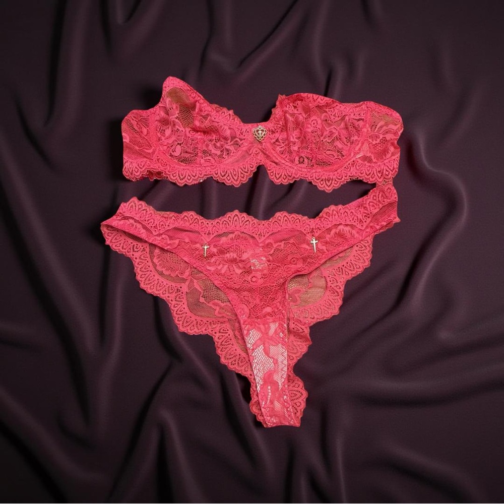 Lace Bandeau Bra and Thong Set - Pink